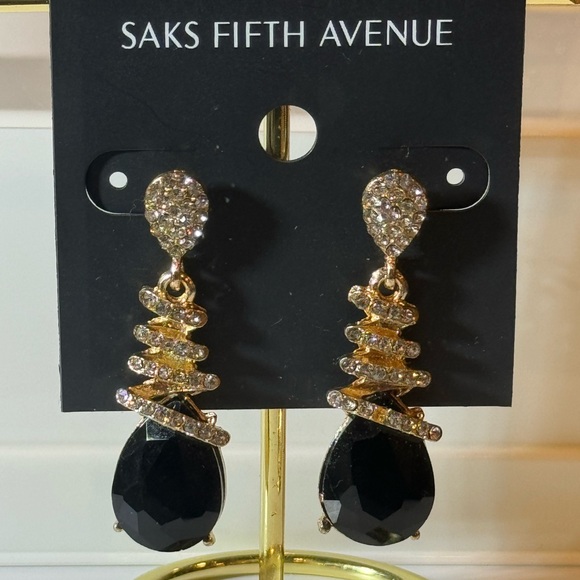 Glamorous Saks Fifth Avenue Black Teardrop Crystal Post Earrings - Picture 2 of 10